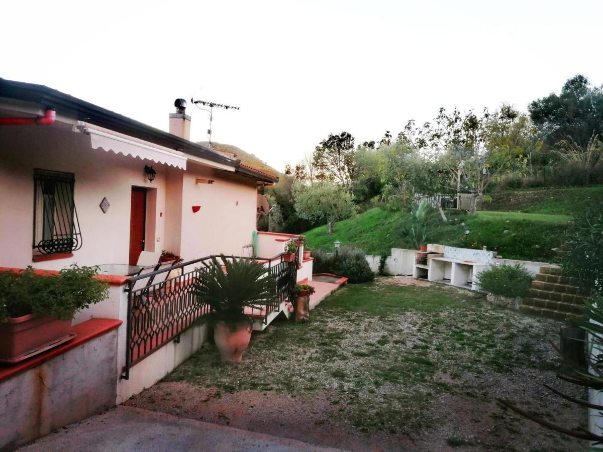 L'Opuntia Sul Lago Caccamo Eksteriør billede