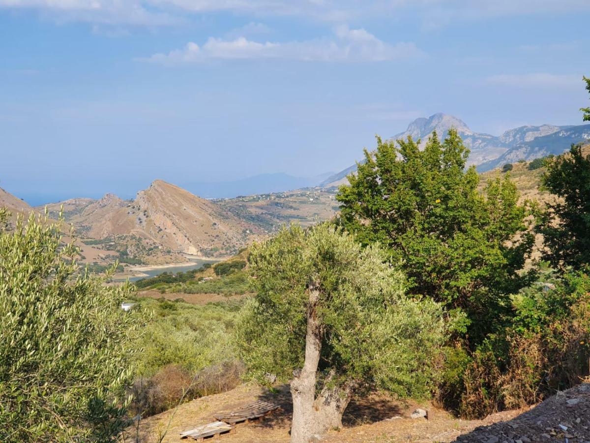 L'Opuntia Sul Lago Caccamo Eksteriør billede